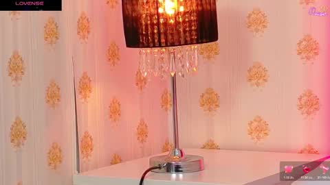 Snapshot of mira_lynxx chatting on January 2026 05:01:01 AM mira_lynxx online show from January 2026 05:01:01 AM