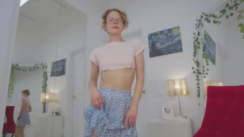 Snapshot of mira_marni chatting on October 2025 11:11:01 AM mira_marni online show from October 2025 11:11:01 AM