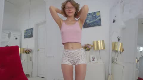 Snapshot of mira_marni chatting on November 2025 11:09:02 AM mira_marni online show from November 2025 11:09:02 AM