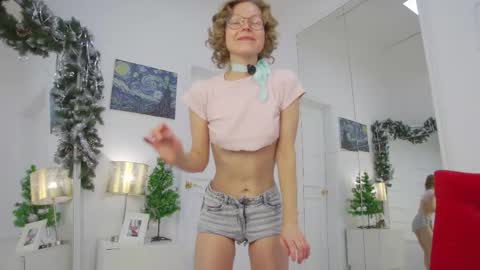 Snapshot of mira_marni chatting on December 2025 11:14:02 AM mira_marni online show from December 2025 11:14:02 AM