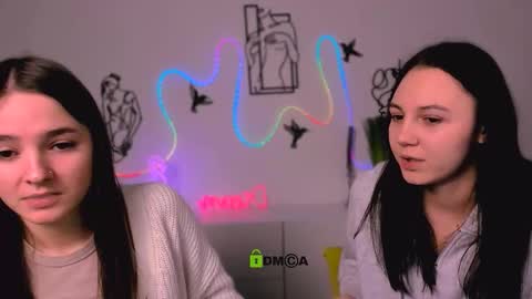 Snapshot of mira_vibe chatting on January 2026 07:28:02 PM Mira online show from January 2026 07:28:02 PM