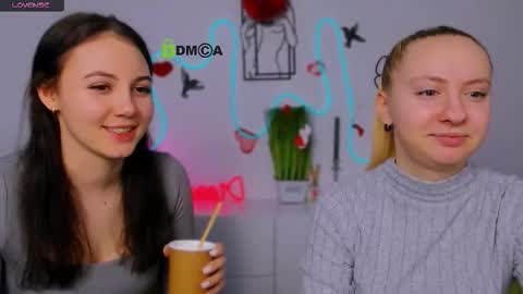 Snapshot of mira_vibe chatting on February 2026 06:00:02 AM Mira online show from February 2026 06:00:02 AM