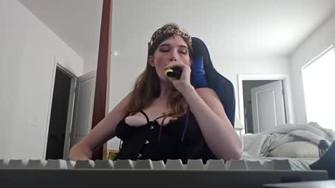 Snapshot of miracat4u chatting on October 2025 05:03:01 PM miracat4u online show from October 2025 05:03:01 PM