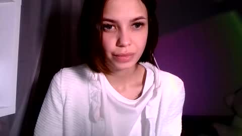 Snapshot of miralapics chatting on April 2026 09:27:01 PM MiraLaPics online show from April 2026 09:27:01 PM