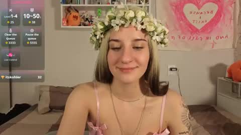 Cassie online show from April 2026 08:09:02 PM