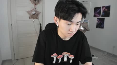              online show from January 2025 04:44:02 AM