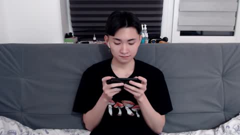              online show from February 2025 10:20:01 PM