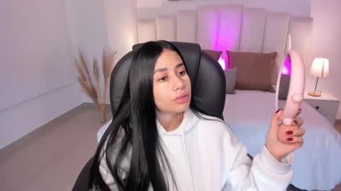 miranda_crawfor online show from November 2025 12:16:02 PM