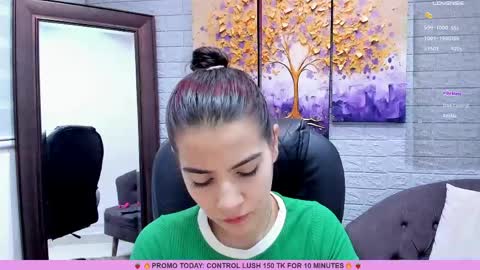 Snapshot of miranda_doll_ chatting on May 2026 12:02:01 PM online show from May 2026 12:02:01 PM
