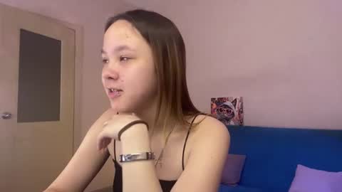 Snapshot of miranda_holms chatting on July 2026 05:01:01 AM miranda_holms online show from July 2026 05:01:01 AM