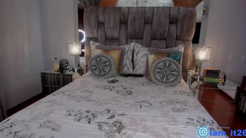 Snapshot of mirandacollins_ chatting on November 2025 01:38:02 AM Miranda online show from November 2025 01:38:02 AM