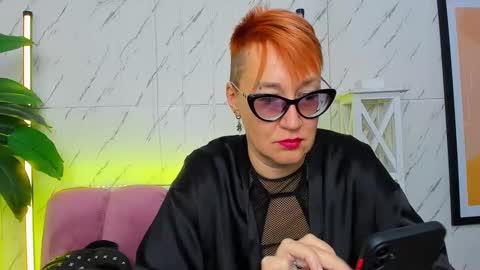 mirandagill online show from December 2024 12:11:02 PM