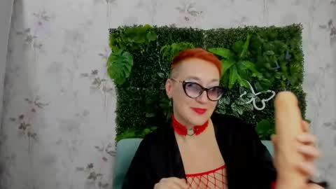 mirandagill online show from December 2024 12:06:01 PM