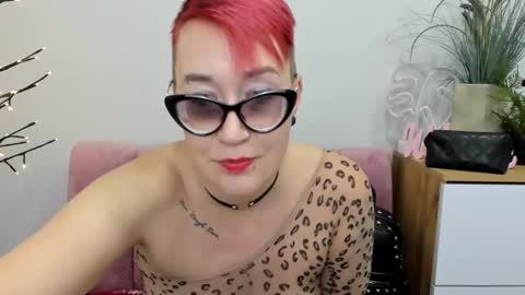 mirandagill online show from January 2025 11:30:02 AM