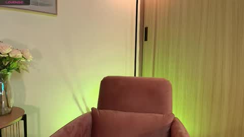 Miranda Shaw online show from February 2026 10:33:01 PM