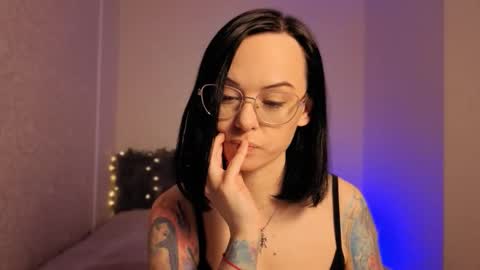 MiraSkyy online show from March 2026 02:00:02 PM