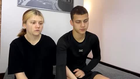 mirelcouple online show from February 2026 10:11:01 AM