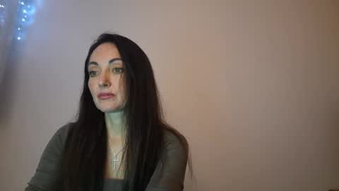 Snapshot of mirelisse chatting on May 2026 08:25:01 PM Christina online show from May 2026 08:25:01 PM