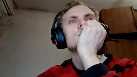 Snapshot of mirexvane chatting on February 2026 06:42:01 PM Vlad online show from February 2026 06:42:01 PM