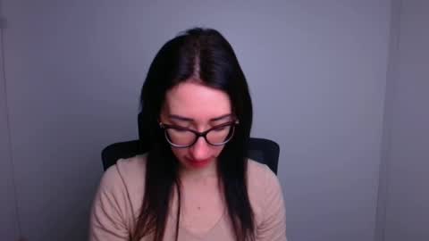 Snapshot of miriam_candyy chatting on December 2025 06:22:02 AM Mariam online show from December 2025 06:22:02 AM