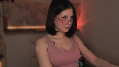 Mira online show from May 2026 07:00:01 PM