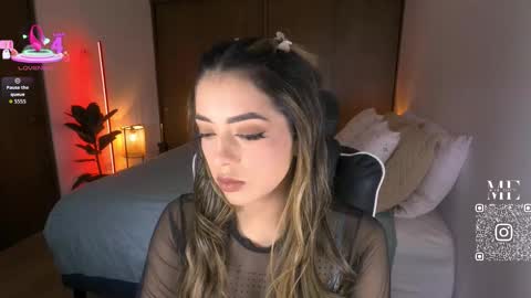 Snapshot of mis_elizabeth chatting on January 2026 05:18:02 PM Eliza online show from January 2026 05:18:02 PM