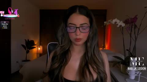 Snapshot of mis_elizabeth chatting on March 2026 01:18:01 PM Eliza online show from March 2026 01:18:01 PM