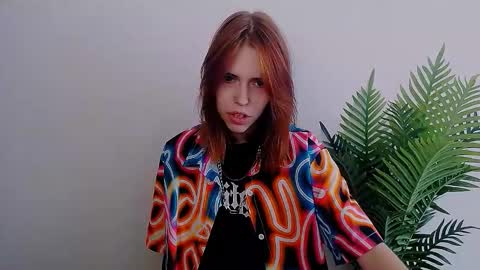 misaki_chan_ online show from September 2025 12:05:01 PM