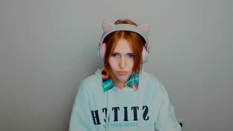 misaki_chan_ online show from October 2025 09:57:01 PM