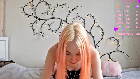 MisaMew online show from February 2026 08:18:02 AM