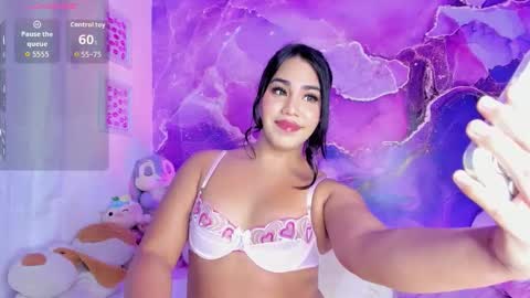 Snapshot of mishelbubble chatting on January 2026 04:37:02 AM mishelbubble online show from January 2026 04:37:02 AM