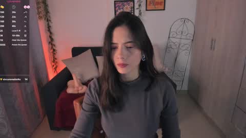 Snapshot of mishelkrave_ chatting on October 2025 01:25:01 AM KRAVE  online show from October 2025 01:25:01 AM