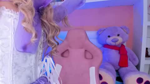 Snapshot of miss____marilyn chatting on October 2025 11:11:02 AM Marilyn online show from October 2025 11:11:02 AM