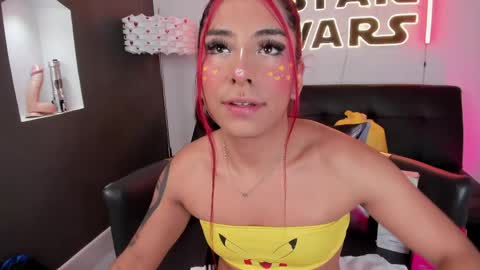 Snapshot of miss___allison chatting on May 2026 11:06:01 AM Allison online show from May 2026 11:06:01 AM