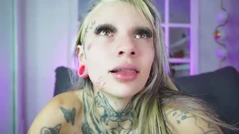 miss___angel online show from July 2026 11:05:02 AM