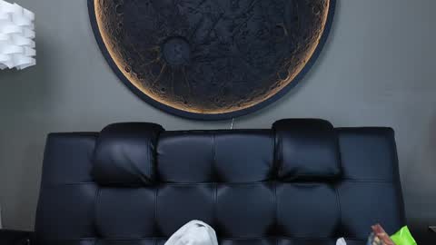 Charlotte online show from April 2026 06:05:02 PM