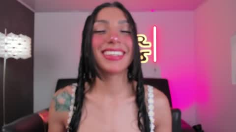 Snapshot of miss___evangeline chatting on June 2026 02:32:02 AM Evangeline online show from June 2026 02:32:02 AM