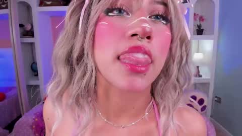 Megan online show from December 2025 09:44:01 PM