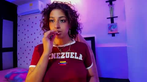 Snapshot of miss_akemi chatting on September 2025 02:05:02 AM Akemi 3 online show from September 2025 02:05:02 AM