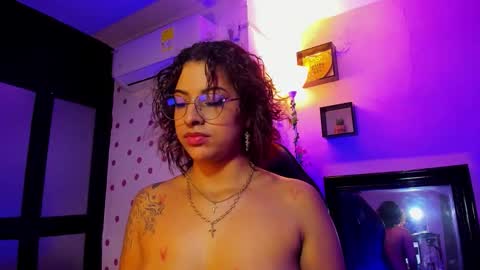 Snapshot of miss_akemi chatting on October 2025 02:12:01 AM Akemi 3 online show from October 2025 02:12:01 AM