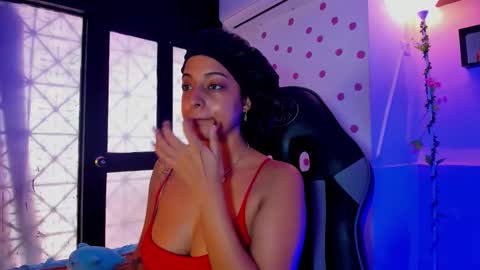 Snapshot of miss_akemi chatting on November 2025 02:04:01 PM Akemi 3 online show from November 2025 02:04:01 PM