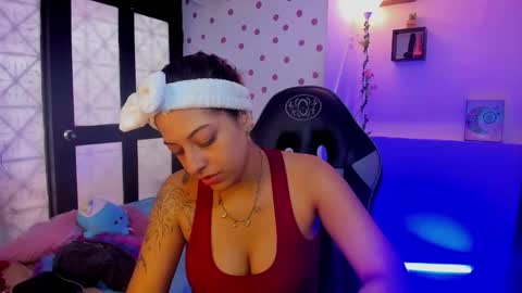 Snapshot of miss_akemi chatting on November 2025 01:10:01 PM Akemi 3 online show from November 2025 01:10:01 PM