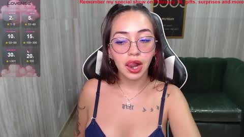 Snapshot of miss_andrea_t chatting on February 2025 07:38:02 PM andrea online show from February 2025 07:38:02 PM