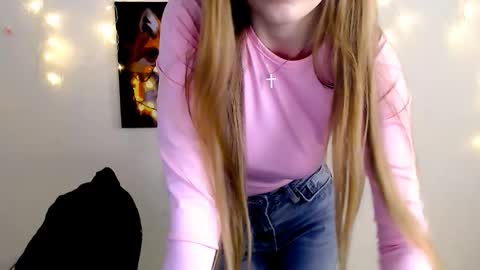 Angelina online show from March 2026 07:04:02 AM