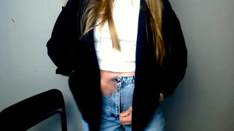 Snapshot of miss_angelina_ chatting on July 2026 05:54:02 AM Angelina online show from July 2026 05:54:02 AM