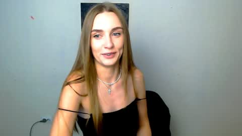 Snapshot of miss_angelina_ chatting on July 2026 06:00:01 AM Angelina online show from July 2026 06:00:01 AM