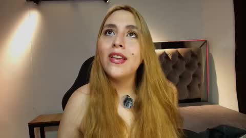 Snapshot of miss_anny18 chatting on December 2025 10:41:02 AM Anny online show from December 2025 10:41:02 AM