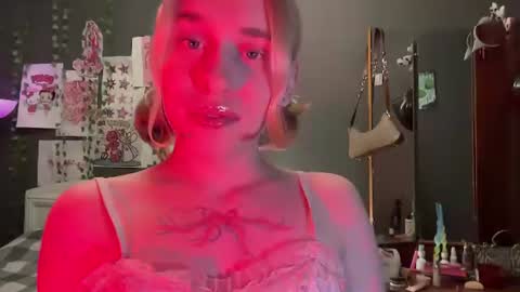 Snapshot of miss_barbie1 chatting on July 2026 10:25:02 PM Anya online show from July 2026 10:25:02 PM