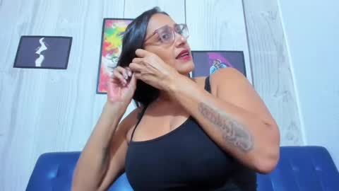 Snapshot of miss_bobbies chatting on May 2026 07:29:01 PM Naty online show from May 2026 07:29:01 PM