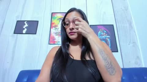 Snapshot of miss_bobbies chatting on May 2026 06:05:02 PM Naty online show from May 2026 06:05:02 PM